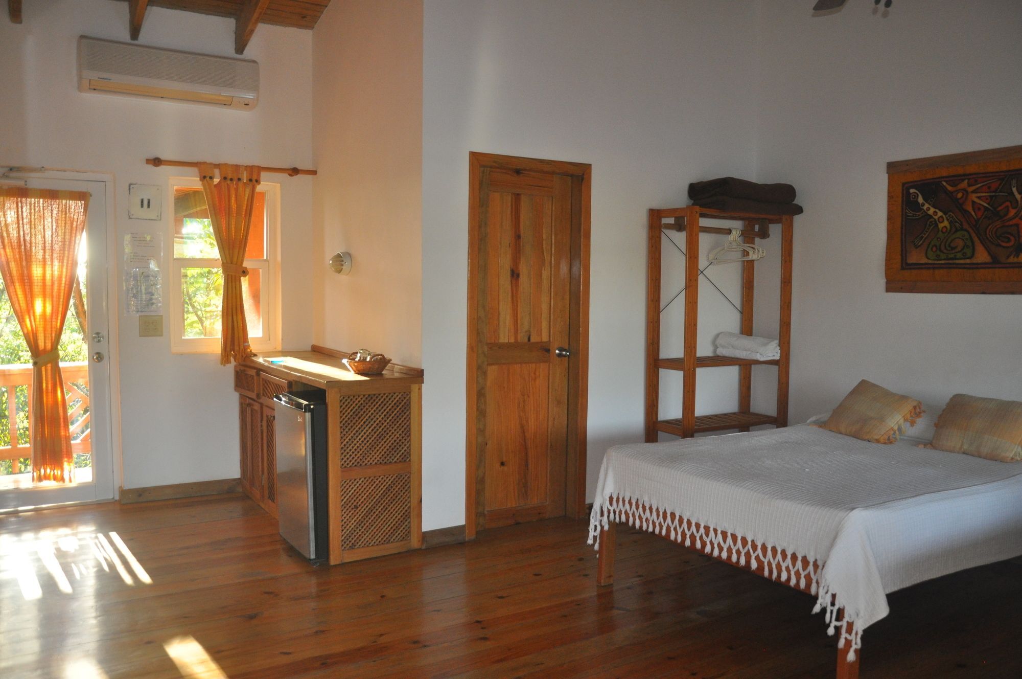 Hotel Posada Las Orquideas,Уест Енд Екстериор снимка