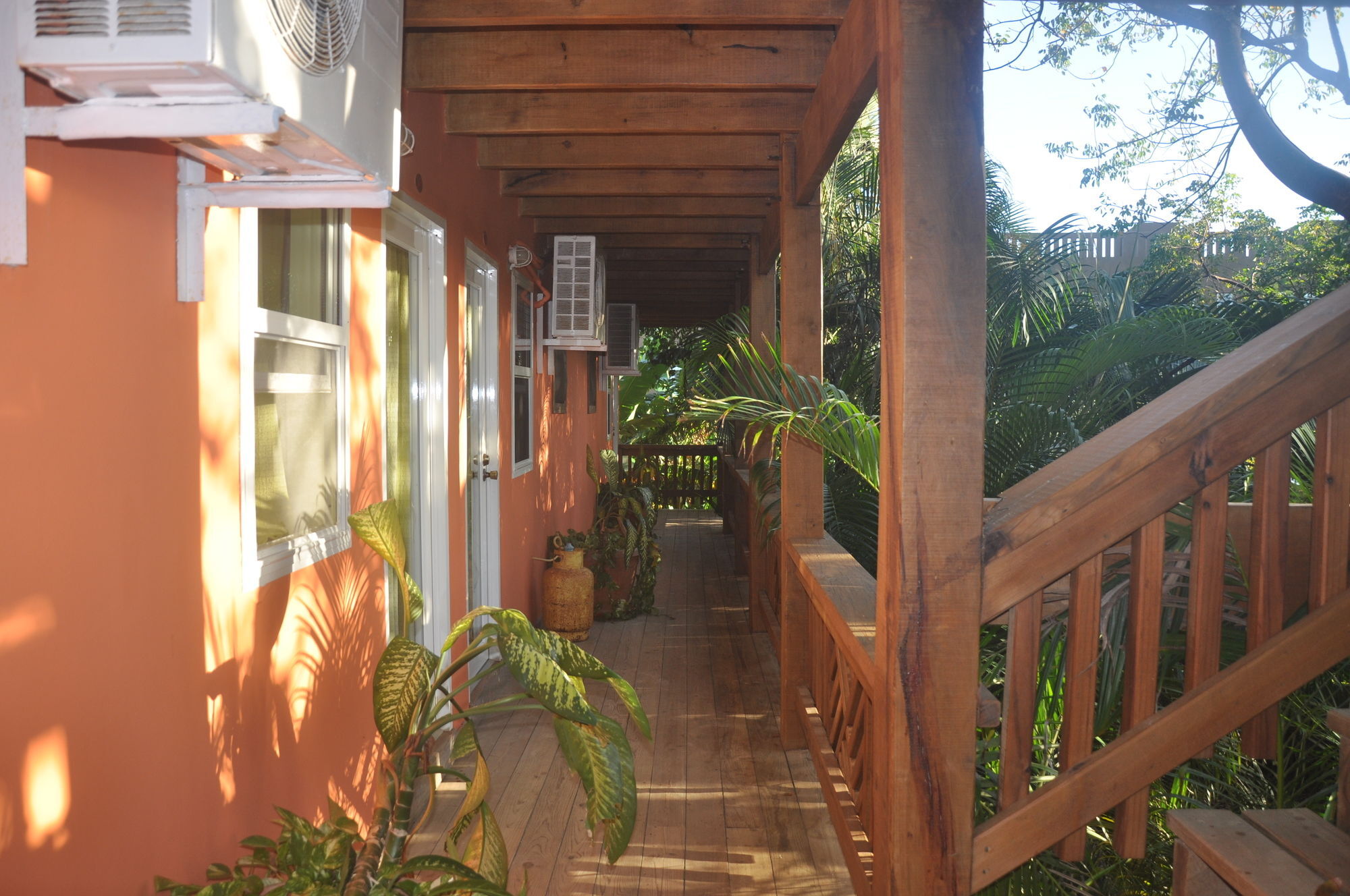 Hotel Posada Las Orquideas,Уест Енд Екстериор снимка