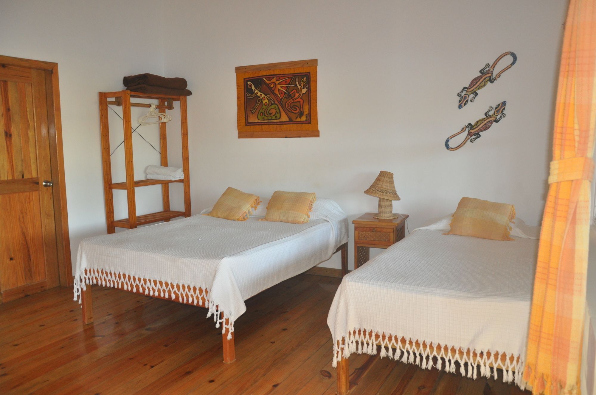 Hotel Posada Las Orquideas,Уест Енд Екстериор снимка